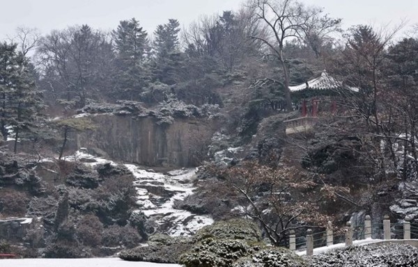 지난 2017년 북한 평양 모란봉 설경 / 연합뉴스