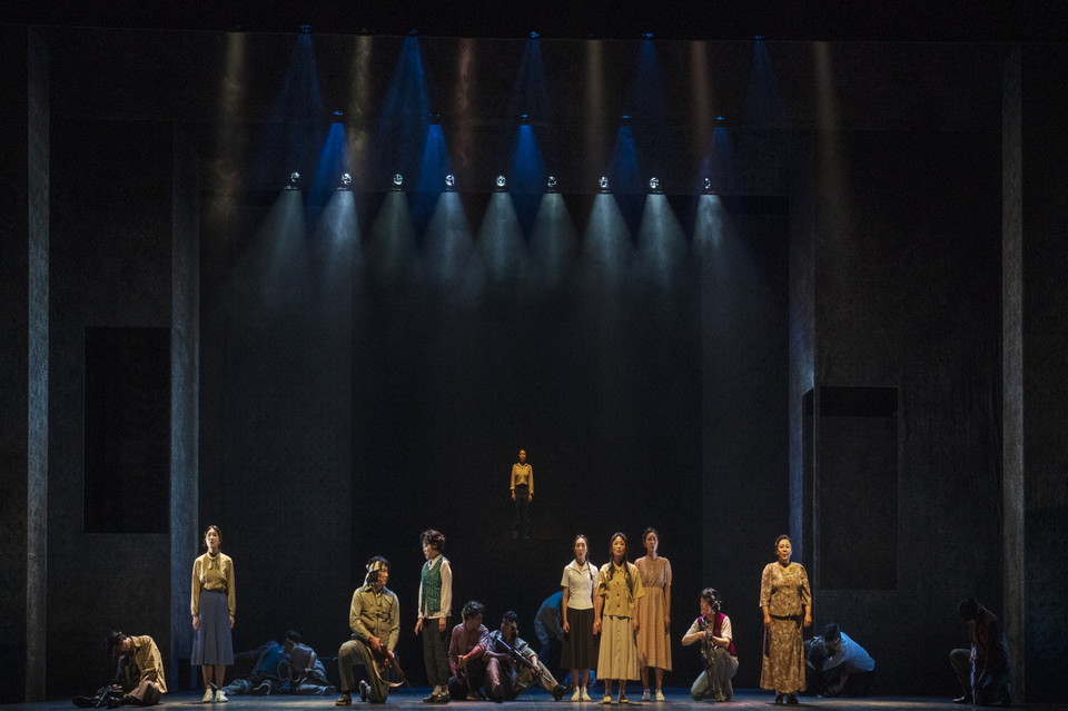 가장 보통의 사람들이 일궈낸 민주화운동의 희망을 담은 뮤지컬 '광주' 공연 장면. / 라이브(주), 마방진 제공