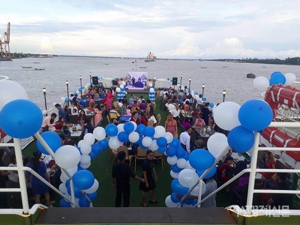 희망이 없으면 누구나 우울해진다. 새해는 노인들이 다시 뜨는 해처럼 자그만 희망을 갖길 소망한다. 