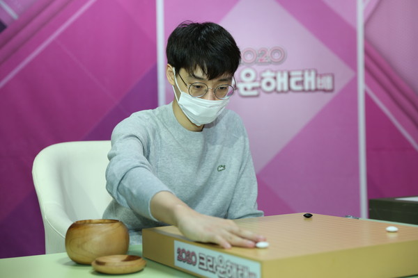 최근 국내 바둑계에 신진서, 신민준의 뒤를 이을만한 대형신예들이 속속 등장하고 있어 관계자들의 마음을 들뜨게 하고 있다. 두터운 실리형 기풍은 과거 이창호 9단을 연상하게 한다는 금지우 2단. /사진=한게임바둑