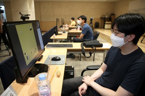 올해 중국갑조리그에 한국은 7명(신진서, 박정환, 변상일, 신민준, 강동윤, 이동훈, 김지석 9단)이 출전 중이다. /사진=사이버오로 제공