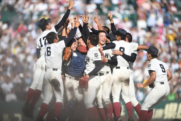 일본 고시엔 야구 선수들이 / 니케이아시아
