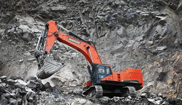 두산인프라코어 굴착기./두산인프라코어