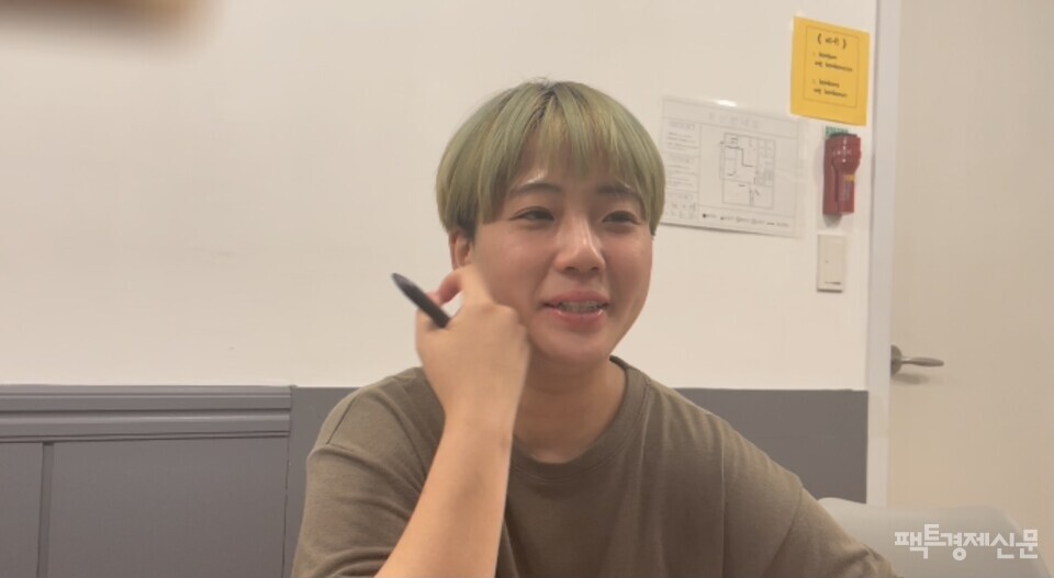 조혜민 대변인은 MZ세대가 원하는 지도자는 "우산 같은 사람"이라고 강조했다. 내게 '괜찮다'고 말해줄 수 있는 사람. 이런 사람이 지도자가 돼야 한다는 게 조 대변인의 생각이다.