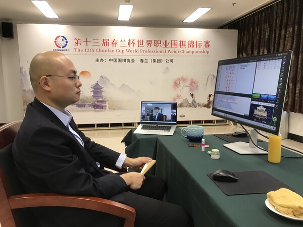 큰 승부에 강하다던 탕웨이싱은 삭발의 각오로 이번 결승전에 임했으나 단 한 판도 건져내지 못했다. /사진제공=한국기원