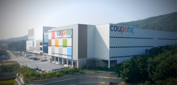 쿠팡은 당초 상위권 진입이 예상됐으나, 이천 화재 등 악재로 인해 대한민국 100대 브랜드 순위에서 도약하지 못했다. /쿠팡