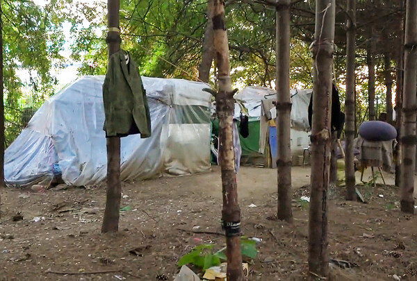 용산역 뒤 텐트촌 모습. /옥지훈 기자