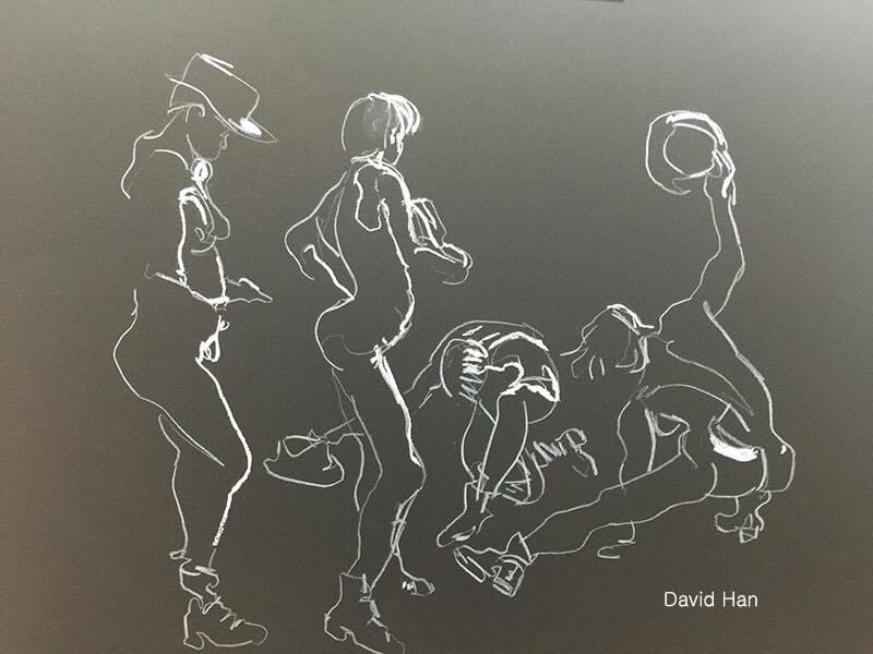 하영은 누드모델협회장은 33년 동안 누드모델 활동을 하고 있다. 사진은 누드모델 크로키 작품. / 하영은