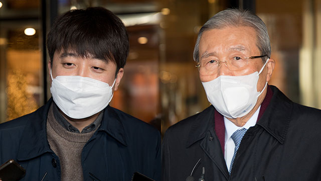 야당인 국민의힘 선대위는 파열음이 연속되고 있다. 그 중심에 이준석 당대표가 있다. 일부에서는 당대표가 내부에 총질을 해댄다며 당대표 사퇴까지 거론됐다. 결국 국민의힘 선대위는 김종인 위원장을 포함해 전원 사퇴하는 상황이 됐다. / 연합뉴스