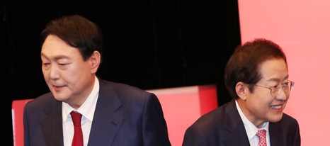 국민의힘 윤석열 대선 후보(왼쪽)와 홍준표 의원(오른쪽) /연합뉴스