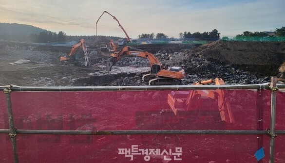 제주도 서귀포시 색달동에 위치한 음식물 쓰레기 매립 시설 공사 현장. /김현우 기자