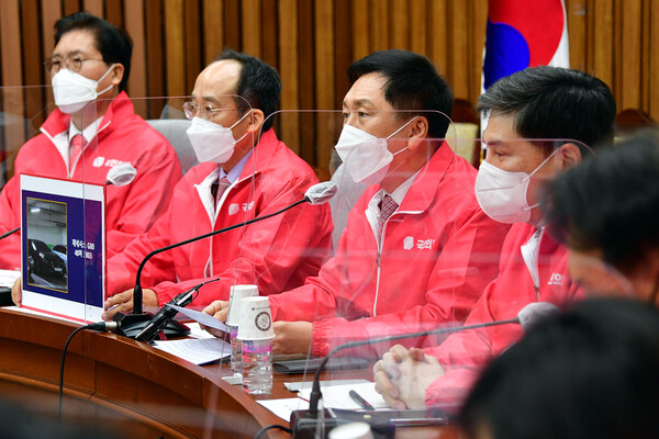 국민의힘 김기현 원내대표가 8일 서울 여의도 국회에서 열린 원내대책회의에서 발언하고 있다./국회사진기자단=연합뉴스