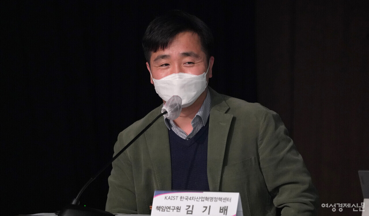 [금융포럼] 특별 좌담_김기배-채이배-김서준-박종백-정우현