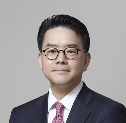 강희석 이마트 대표이사가 29일 서울 성수동 이마트 본사에서 열린 제11기 정기 주주총회에서 SSG닷컴(쓱닷컴) 상장에 긍정론을 내비치며 '디지털 대전환' 방향을 소개했다. /이마트