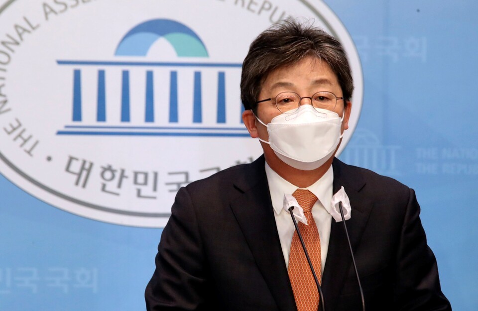 국민의힘 유승민 전 의원이 31일 오후 국회 소통관에서 기자회견을 열고 6·1 지방선거 경기도지사 출마를 선언하고 있다. /오수진 기자