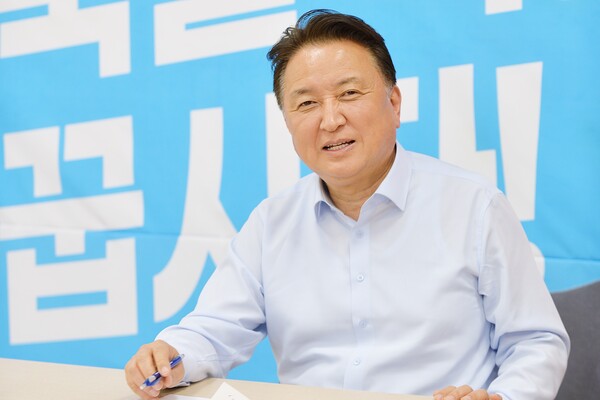 ​김영환 국민의힘 충북도지사 후보. /김영환 캠프