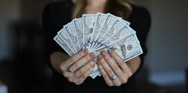 보석은 재테크 수단이기도 하다. 일부 부유층과 보석 컬렉터들은 재산 증식과 투자의 목적으로 보석을 수집한다./ 픽사베이