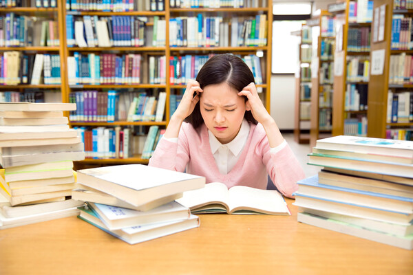 전공과 무관한 일자리에 취업하는 대학 졸업생들이 늘고 있다. /게티이미지뱅크