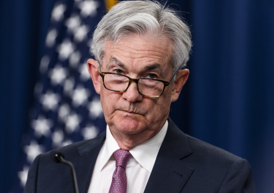 미국 중앙은행이 15일(현지시간) 기준금리를 종전의 연 0.75~1.00%에서 75bp(0.75%포인트) 인상했다. 사진은 제롬 파월 미국 연방준비제도 의장 /연합뉴스