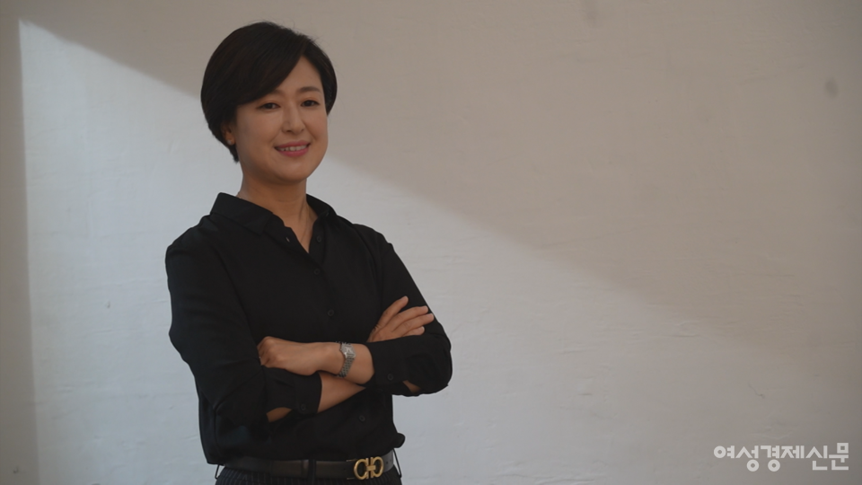 국회 보좌진들도 육아휴직이 있지만 거의 못 쓰는 실정이어서 황보 의원은 눈치 보지 않고 쓸 수 있는 문화를 만들기 위해 본인 의원실부터 실천에 옮겼다. 최근 아이가 있는 남성 수행비서를 1년 육아휴직하도록 권장한 것이다. /이민경 PD