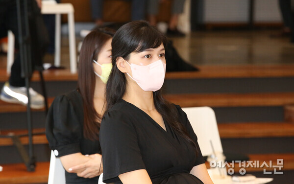 29일 열린 2022 제1회 WE 포럼에 참석한 케이퀸 콘테스트 출신 이소림 씨. /장세곤 기자