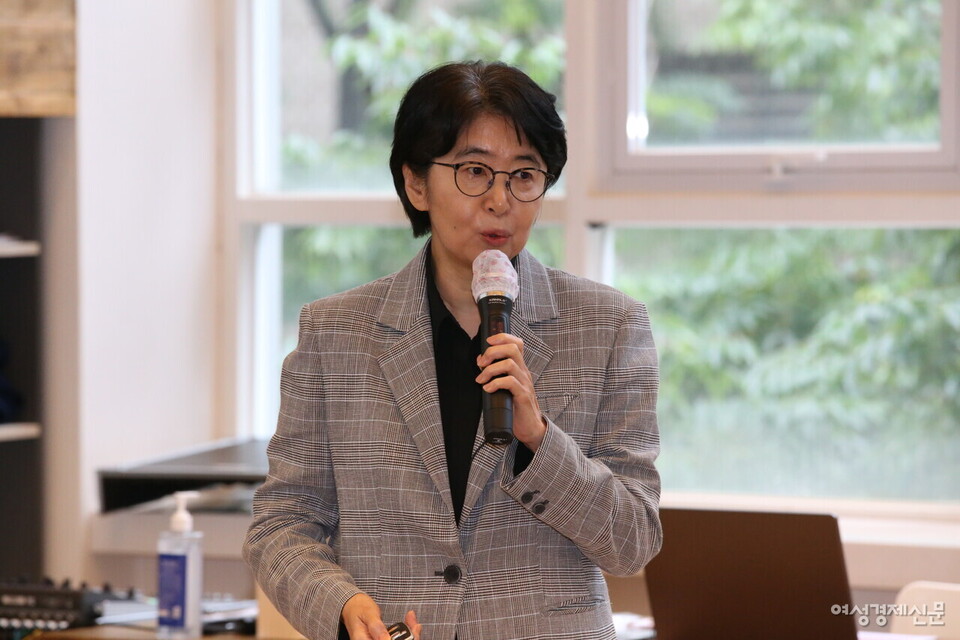 차인순 국회의정연수원 겸임교수가 '윤석열 정부 여성정책의 방향'에 대해서 발언하고 있다. /장세곤 기자