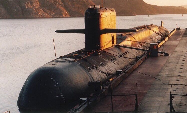 구 소련의 원자력 추진 잠수함 BS-136. 납냉각고속로(RF Liquid Lead)가 엔진으로 사용됐다. / 자료: air-defense.net