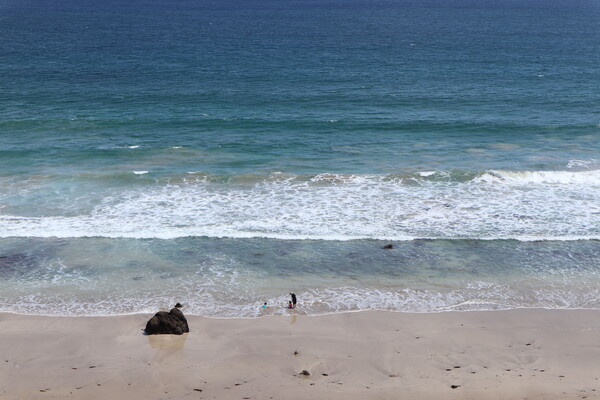 어린 아이와 아빠의 모습이 이쁘기만 하다. 참 좋을 때다. /사진=양은심