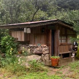 필자를 동막골로 초대한 석천학당 박재희 철학자의 여름별장 /사진=박재희