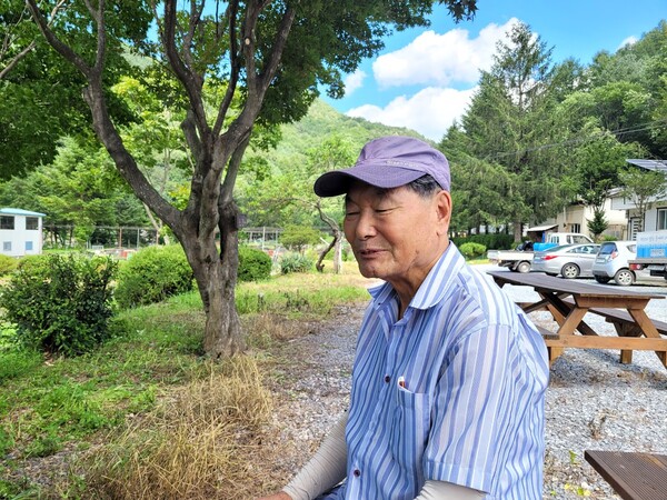 송어 양식을 위해 귀농한 형 함준식 박사 /사진=김성주