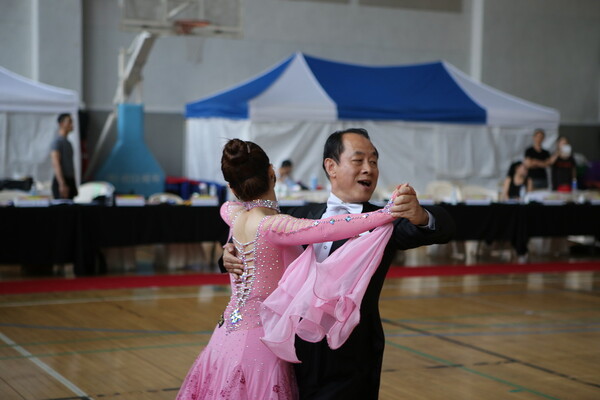 댄스 경기대회 출전은 강철체력이 필요하다. /사진=강신영