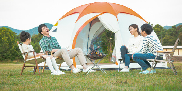 여행은 확실히 사람을 흥분시키며 미지의 세계에 대한 동경심을 유발시키는 행위다. 여행하면 연상되는 낱말이 기대, 희망, 꿈, 낭만, 추억 등이니 말이다. /게티이미지뱅크