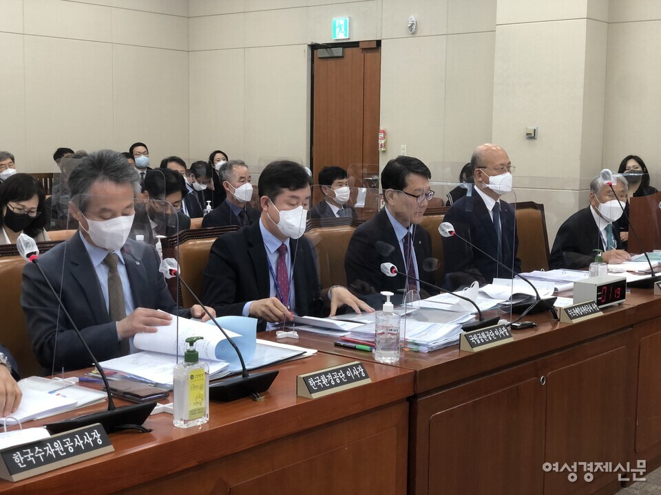 국회 환경노동위원회 국정감사가 14일 오전 10시 국회에서 열렸다. /오지운 인턴기자