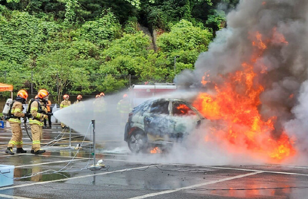 서울시 소방재난본부 전기차 화재 재연 실험 /서울시