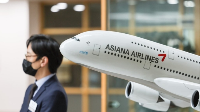 아시아나항공도 에어부산과 에어서울을 포함한 연결 기준으로 3분기 기준 자본 잠식률은 57.3%, 부채비율은 1만298%에 각각 이른다. 제34기 정기 주주총회가 열린 서울 강서구 아시아나항공 본사. /연합뉴스