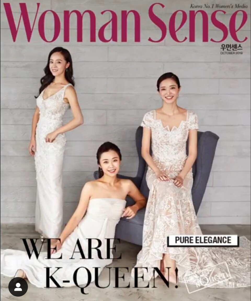박정은 통역사(가운데)는 2019년 우먼센스에서 진행한 케이퀸(K-QUEEN)에 참가했다. 케이퀸은 35세 이상 여성들에게 제2의 도약을 위한 기회를 제공하는 미인대회다. /사진=우먼센스 제공
