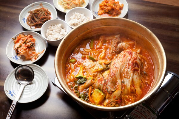 개나 소나 다 할 줄 안다는 김치찌개지만 그 깊은 맛은 다 다르다. /게티이미지뱅크