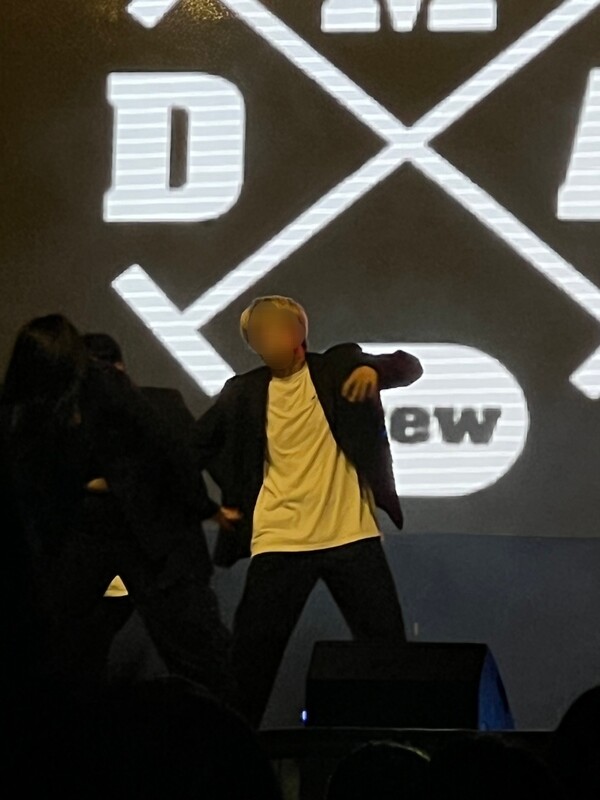 한 대학교 축제에서 펼쳐진 댄스 공연 /사진=서현준