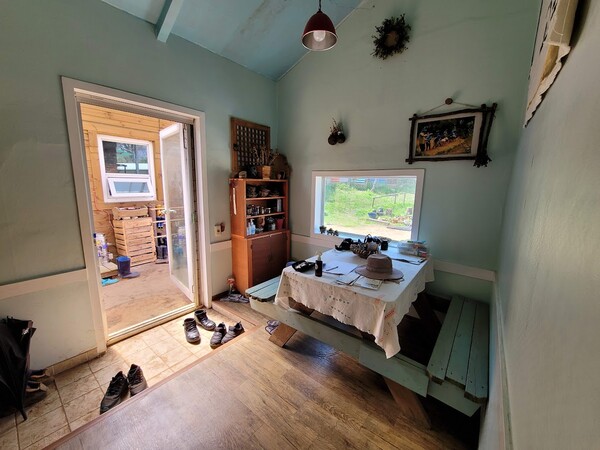 파주생태교육원의 건너방은 작은 생태 전시관이다.