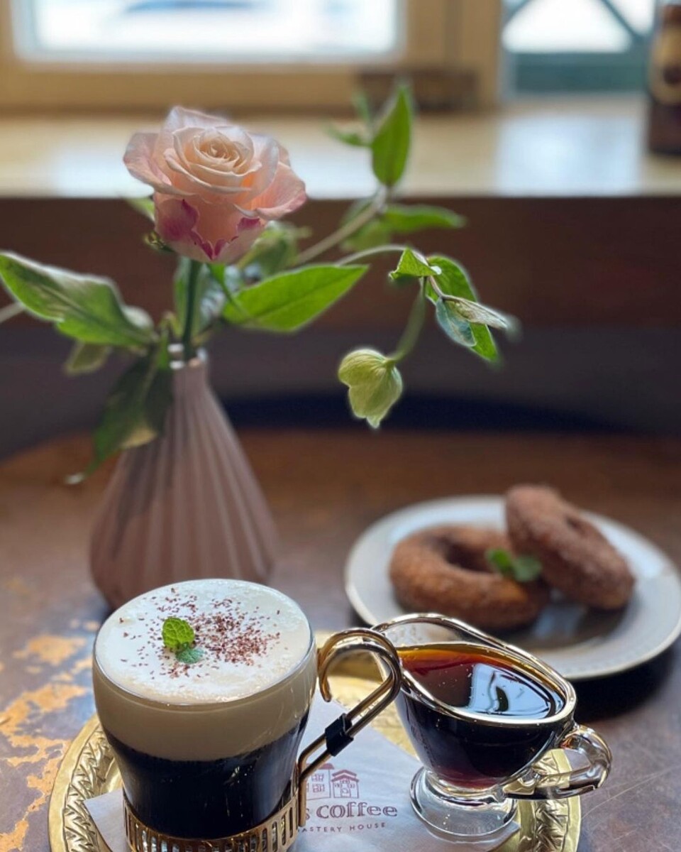 사전친 해수욕장의 끝자락에 위치한 쉘리스 /쉘리스 인스타그램 캡처