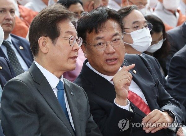 국민의힘 정진석 비상대책위원장(오른쪽)과 더불어민주당 이재명 대표. /연합뉴스