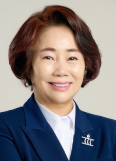 이정한 여경협 회장(사진)은 “한국여성경제인협회는 국내 유일의 법정 여성경제단체로서 여성 기업이 대한민국 경제 위기를 극복하는 핵심 동력이 되는 데 앞장서겠다”고 말했다.