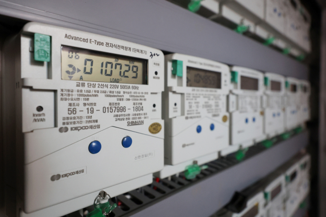 서울시대 한 오피스텔에 설치된 전기계량기. /연합뉴스