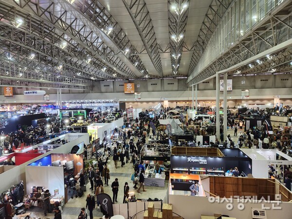 일본 최대 튜닝 전시회 '도쿄오토살롱' /김필수 한국전기차협회 회장