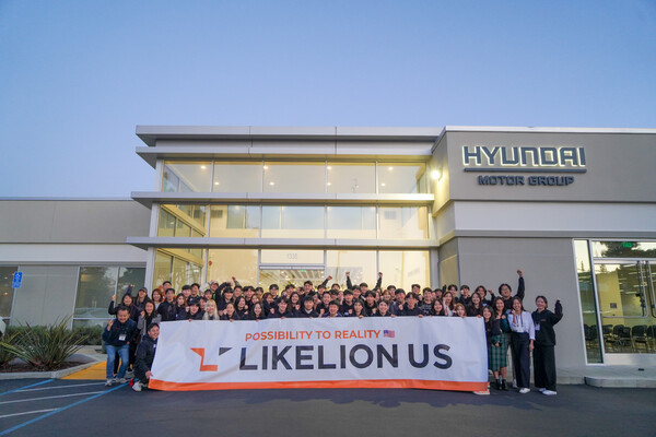 멋사가 미국서 개최한 서비스 개발 공모전 참석자들 /멋사 대외협력본부