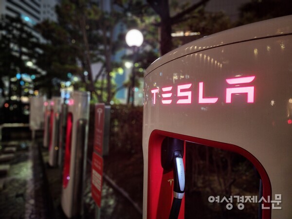 부산시 해운대구 파라다이스 호텔에 위치한 테슬라 전용 충전 구역 /여성경제신문