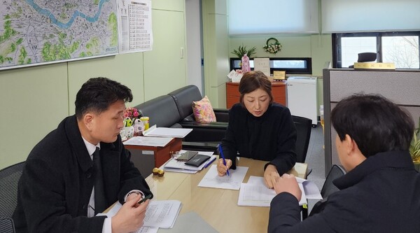 자사고교장연합회 대표단과 간담회 중인 최유희 서울시의원. /최유희 의원실