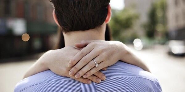 불타는 사랑의 언약을 맹세했던 반지가 있나요? /픽사베이