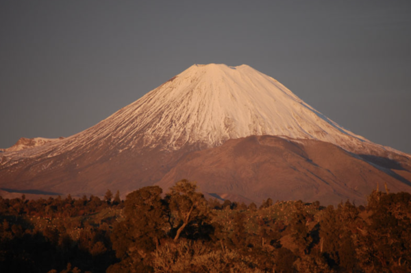 뉴질랜드 최초의 국립공원이자 UNESCO 지정 세계자연유산인 루아페후. /google 이미지