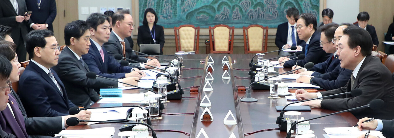 정부 정책이 전형적인 관치라는 비판도 불거졌다. /연합뉴스